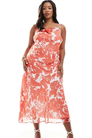 VERO MODA – Langes Trägerkleid mit rotem Blumenprint und Wasserfallausschnitt