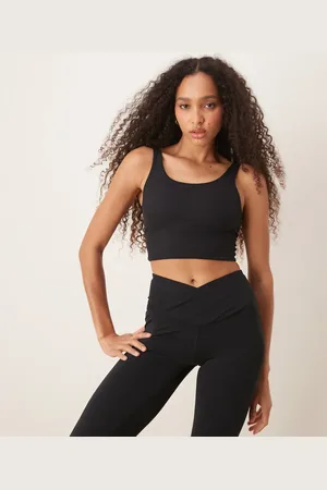 Nike – Zenvy Dri-FIT – Gerippter Sport-BH in mit leichter Stützkraft