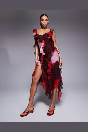 ASOS – Asymmetrisches, mehrlagiges Midikleid mit abstraktem Print und Bindeband am Ausschnitt