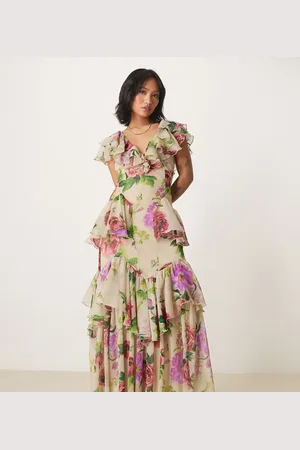 ASOS ASOS DESIGN Petite – Gestuftes Midaxi-Kleid in Flieder mit U-Ausschnitt, Rüschen, Flatterärmeln und Blumenmuster