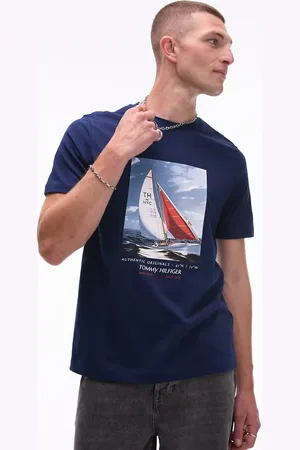 Tommy Hilfiger – T-Shirt in mit Segelboot-Print