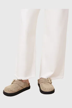 AllSaints – Skye – Western-Mules aus Wildleder in Sand