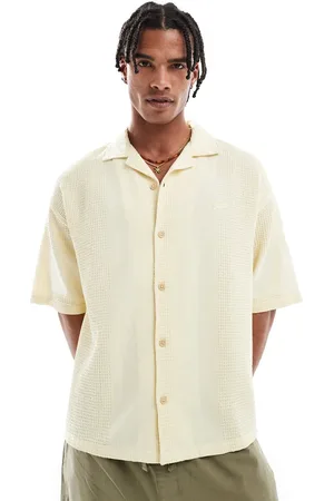 Pull&Bear – STWD – Kurzärmliges Hemd in Buttergelb mit Waffelstruktur