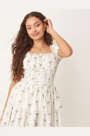 Miss Selfridge – Minikleid mit geblümtem Tapetenmuster in Blau und Korsettdetail
