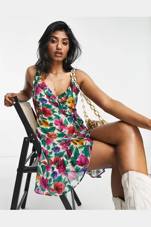 Topshop – Gewickeltes Trägerkleid mit buntem Blumenmuster