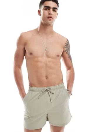 Pull&Bear – Strukturierte Badeshorts in Steinbeige mit Taschen