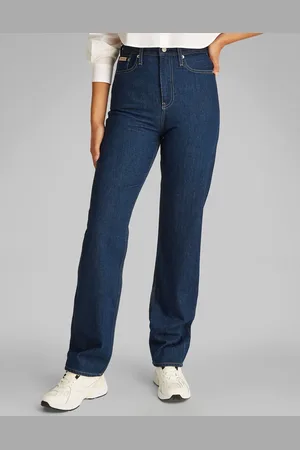 Calvin Klein – Straight Jeans aus Denim in dunkler Rinse-Waschung mit hohem Bund