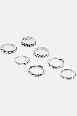 ASOS – 7er-Pack schlichte silberfarbene Ringe