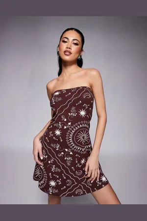 ASOS – Trägerloses, ausgestelltes Minikleid mit Bandana-Muster
