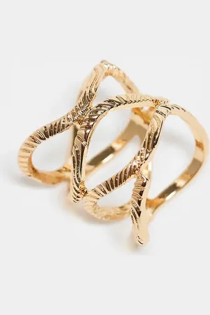 ASOS – Goldfarbener Ring mit verdrehtem Detail