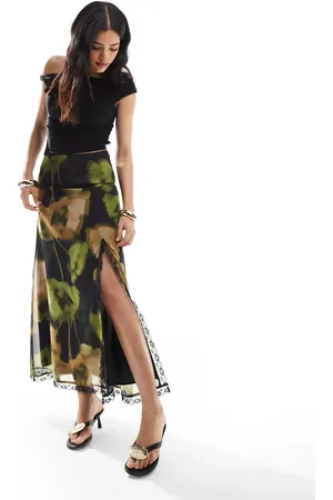 Miss Selfridge – Midirock mit verschwommenem Blumenprint und Picot-Borte