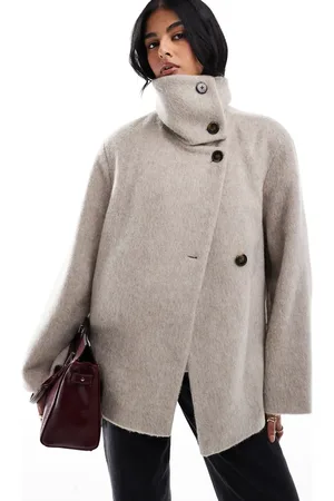 MANGO – Cape-Jacke in Hellbraun mit Trichterausschnitt