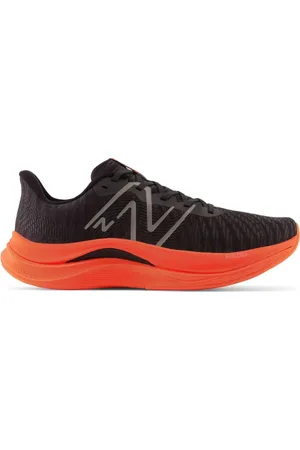 New Balance – FuelCell Propel V4 – Sneaker in
