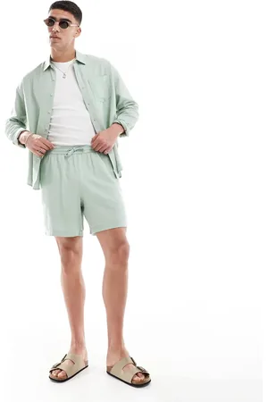 New Look – Schlupf-Shorts aus Leinenmix in Hellgrün, Kombiteil