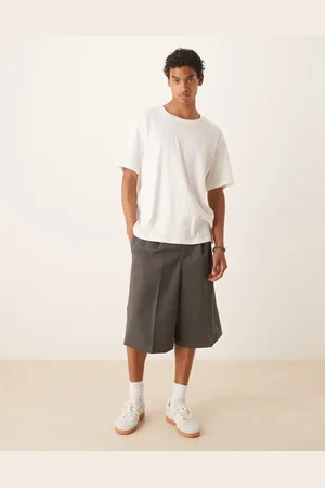 ASOS – Elegante Oversize-Bermudashorts in Dunkelgrau mit Bundfalten