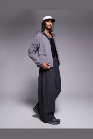 ASOS – Windjacke in Anthrazit mit Kapuze