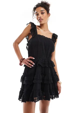 Miss Selfridge – Hochwertiger Strand-Playsuit aus dünnem, weitmaschig gewebtem Baumwollstoff in