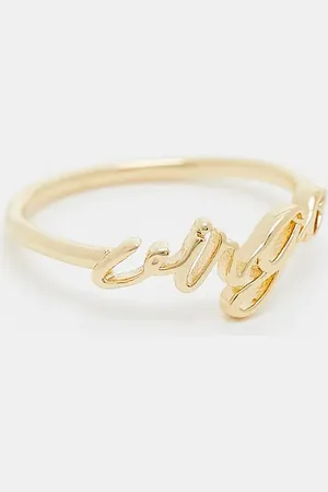 ASOS – Ring mit 14-Karat-Vergoldung, „Virgo"-Sternzeichenschriftzug und Geschenkbeutel