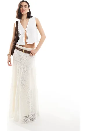 Stradivarius – Boho – Midirock aus Spitze in Ecru
