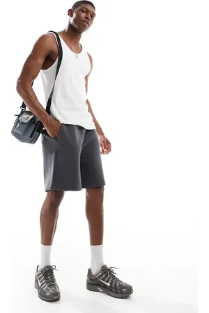 ASOS – Essential – Mittellange Oversize-Shorts in Anthrazit