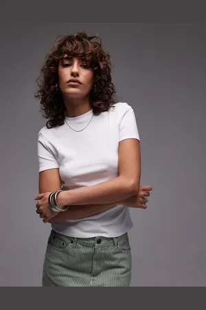 MANGO – Knapp geschnittenes, geripptes T-Shirt in