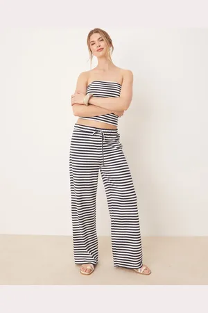 ASOS – Hose in Marineblau und Weiß gestreift mit weitem Bein und niedrigem Bund, Kombiteil