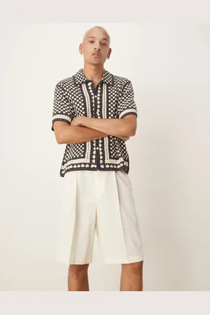 ASOS – Elegante, strukturierte Bermudashorts in Gelb
