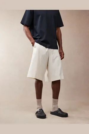 ASOS – Elegante Oversize-Bermuda-Shorts aus Leinenmix in Ecru