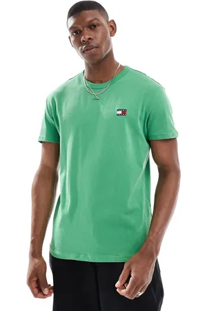 Tommy Hilfiger – T-Shirt in leuchtendem mit Aufnäher und regulärer Passform
