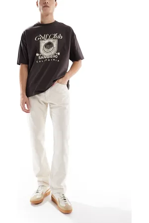 Calvin Klein – Straight Jeans in wollweißer Waschung mit normalem Schnitt