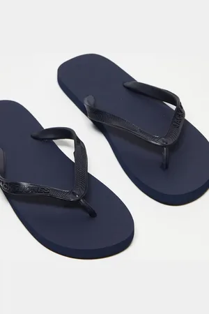 JACK & JONES – Zehenstegsandalen in mit Logo
