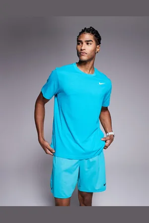Nike – Dri-Fit – T-Shirt in Hellblau