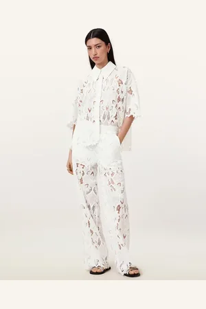 AllSaints – Charli – Bestickte Hose in Schneewittchen