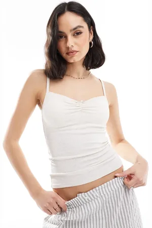 Cotton On Cotton On – Schlaf-Camisole in Cremeweiß meliert mit Rosendetail