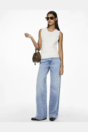 Pieces® – Wide-Fit-Jeans in Hellblau