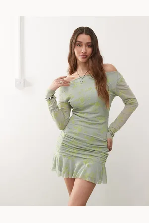 COLLUSION – Weiches, anschmiegsames langärmliges Kleid in Mint