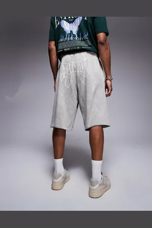 Bershka – Shorts in verwaschenem