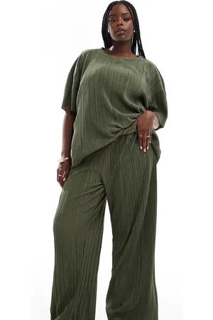 ONLY – Plissierte Hose in Khaki mit weitem Schnitt, Kombiteil