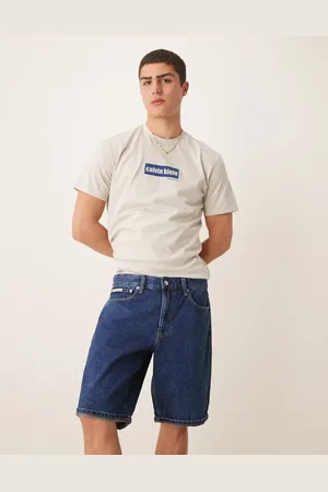 Calvin Klein – Jeans-Shorts in dunkler Waschung mit normalem Schnitt