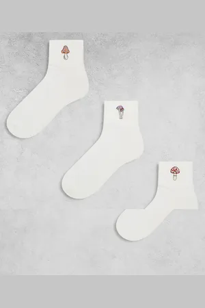 ASOS – 3er-Pack Socken in Ecru mit aufgesticktem Pilzmotiv