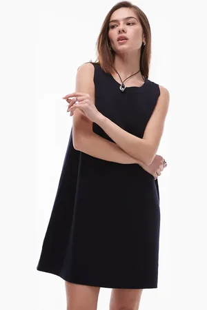 ARKET – Kurzes Kleid aus weitmaschigem Strick in
