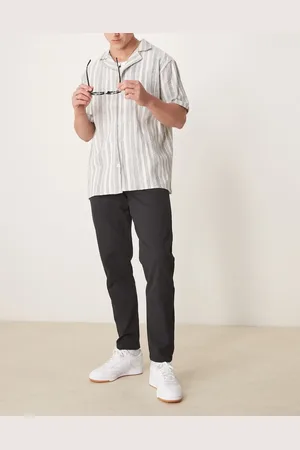 ASOS – Schmal zulaufende Chinohose in