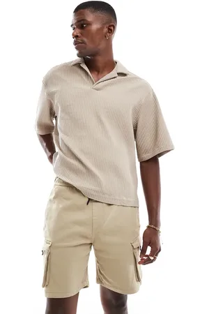Bershka – Cargo-Shorts in Sandbeige mit Tasche
