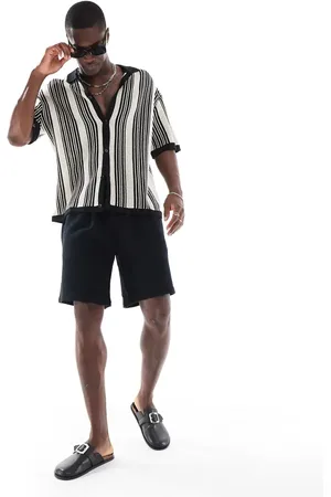 JACK & JONES – Gestrickte Shorts mit Waffelmuster in