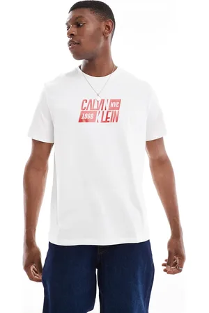 Calvin Klein – T-Shirt in mit „NYC“-Retro-Grafikprint in Rot