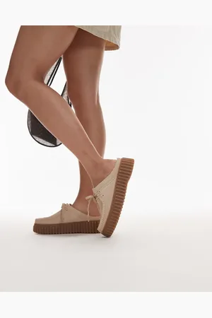 Clarks – Torhill – Mules aus Wildleder in Ecru