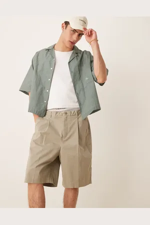 Calvin Klein – Elegante Bermuda-Shorts in Beige