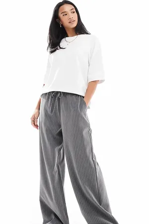 Stradivarius Petite – Schlupfhose in