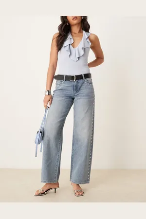 JDY – Jeans in hellblauer Waschung mit weitem Bein und Nietendetails