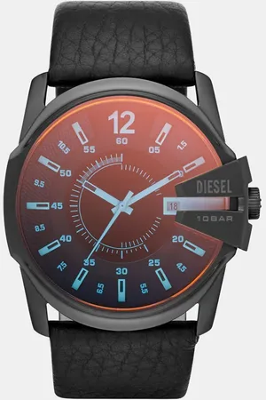 Diesel – Master Chief – Herrenuhr in mit drei Zeigern, Datumsanzeige und schwarzem Lederarmband